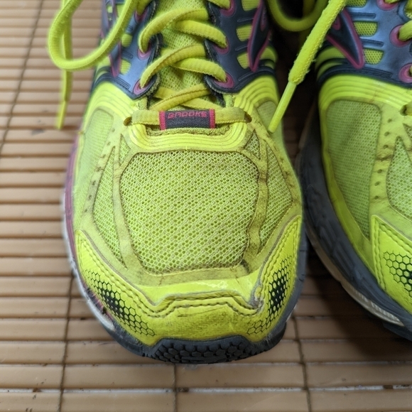 Brooks Glycerin 11 Womens Shoes Sneakers Sz 9 Neon Yellow Running 1201371B682 - Picture 4 of 11